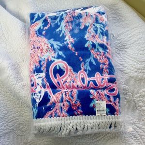 NWT Lilly Pulitzer GWT Beach Towel